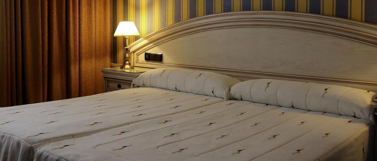 Hotel Conde Ansurez By Almia Hoteles Valladolid Esterno foto