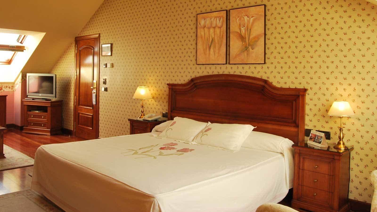 Hotel Conde Ansurez By Almia Hoteles Valladolid Esterno foto